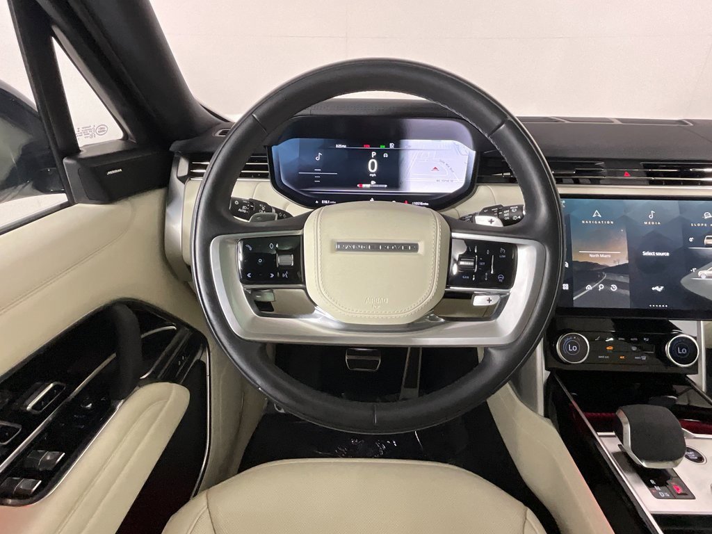 Certified 2023 Land Rover Range Rover SE image 11