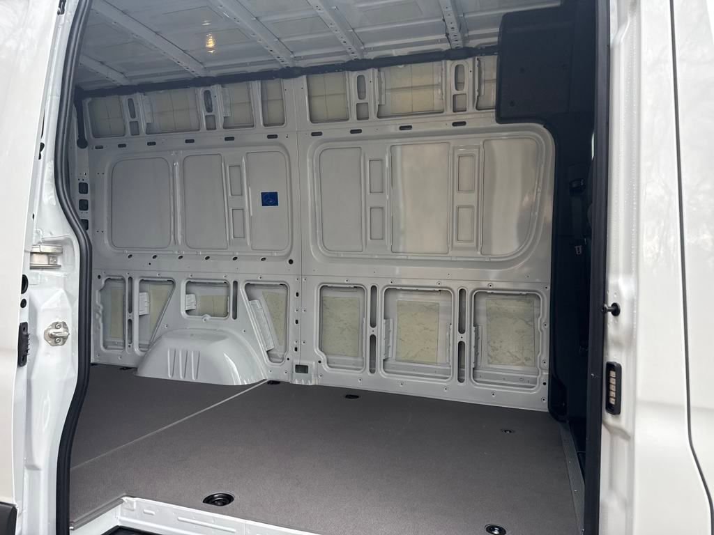 New 2025 Mercedes-Benz Sprinter 2500 image 25