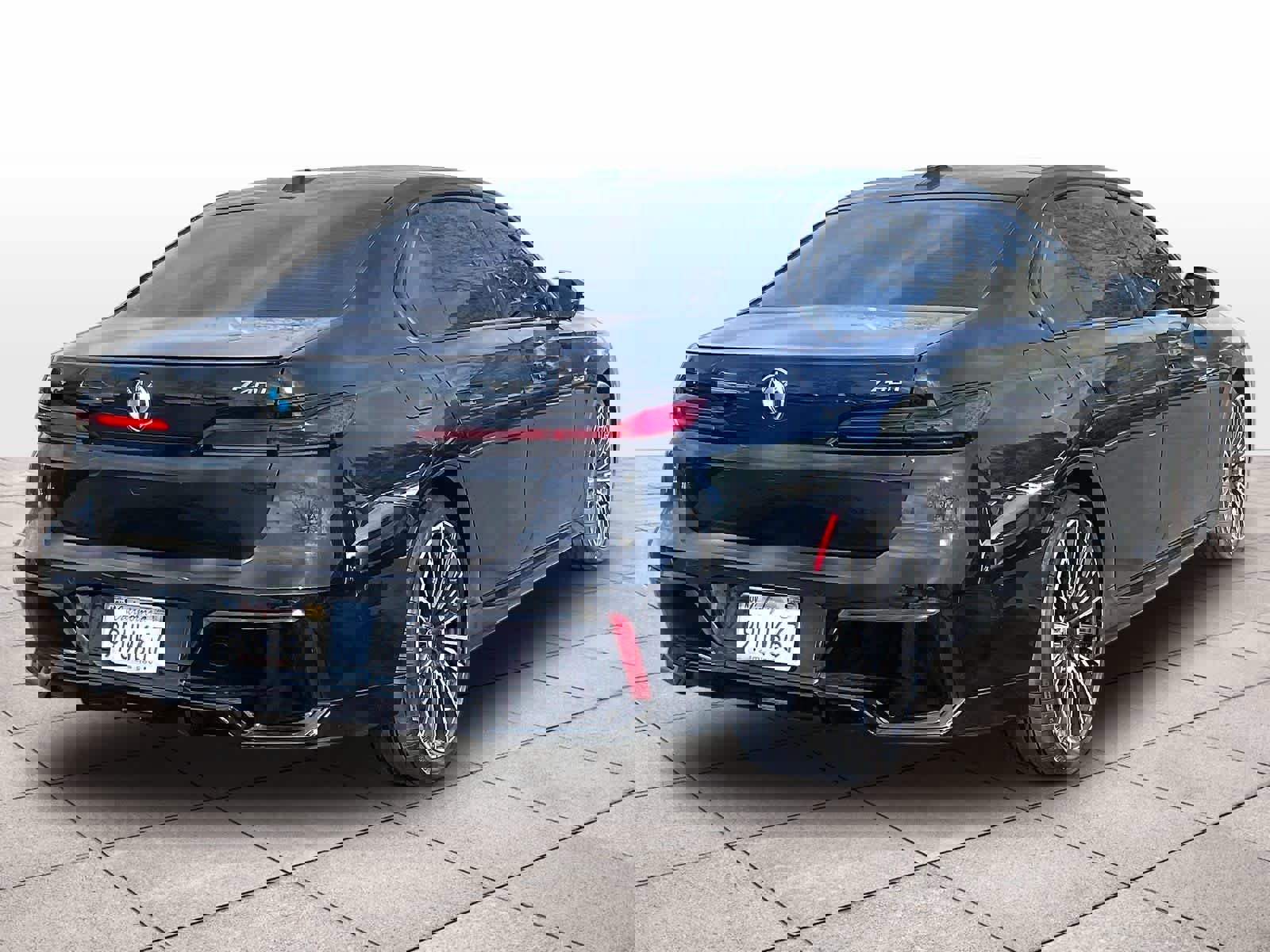 Used 2025 BMW 740i w/ Premium Package image 14