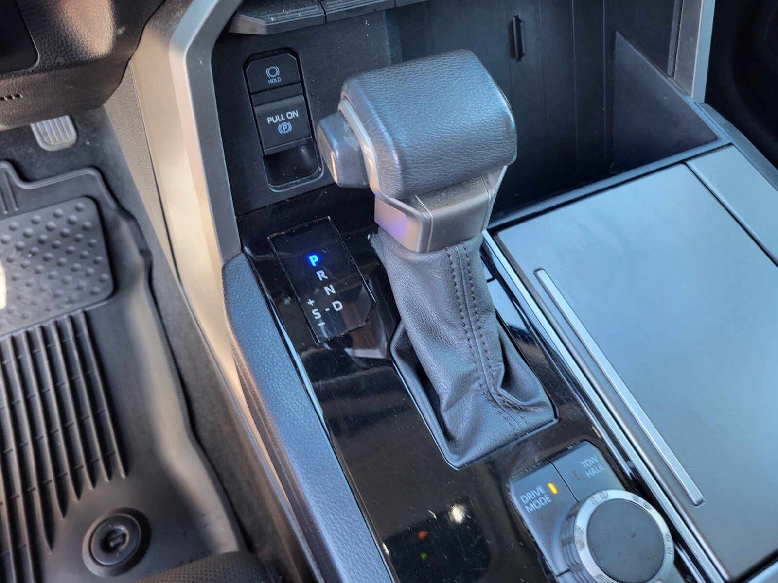 Used 2023 Toyota Sequoia SR5 w/ SR5 Premium Package RWD image 26