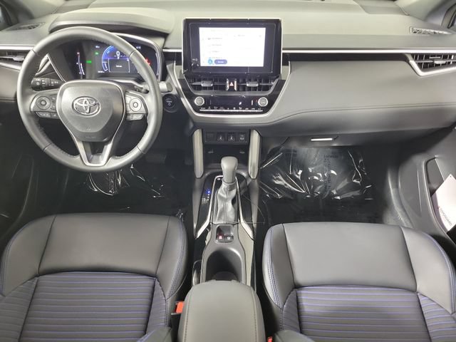Used 2025 Toyota Corolla Cross AWD Hybrid w/ Convenience Package image 16