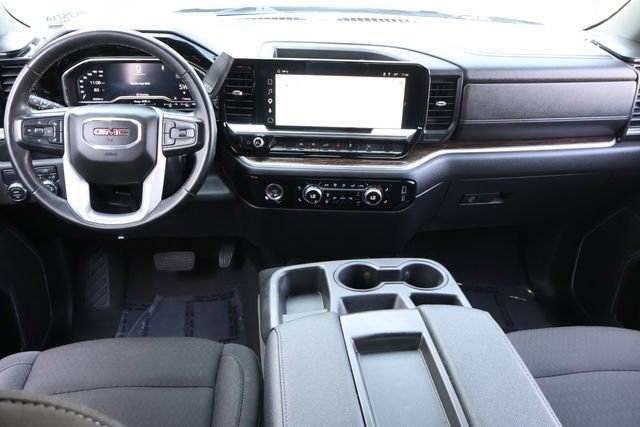 Used 2023 GMC Sierra 1500 SLE image 18