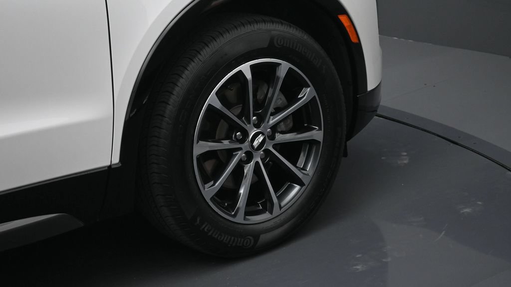 Certified 2024 Cadillac XT4 Sport w/ Cold Weather Package FWD image 6
