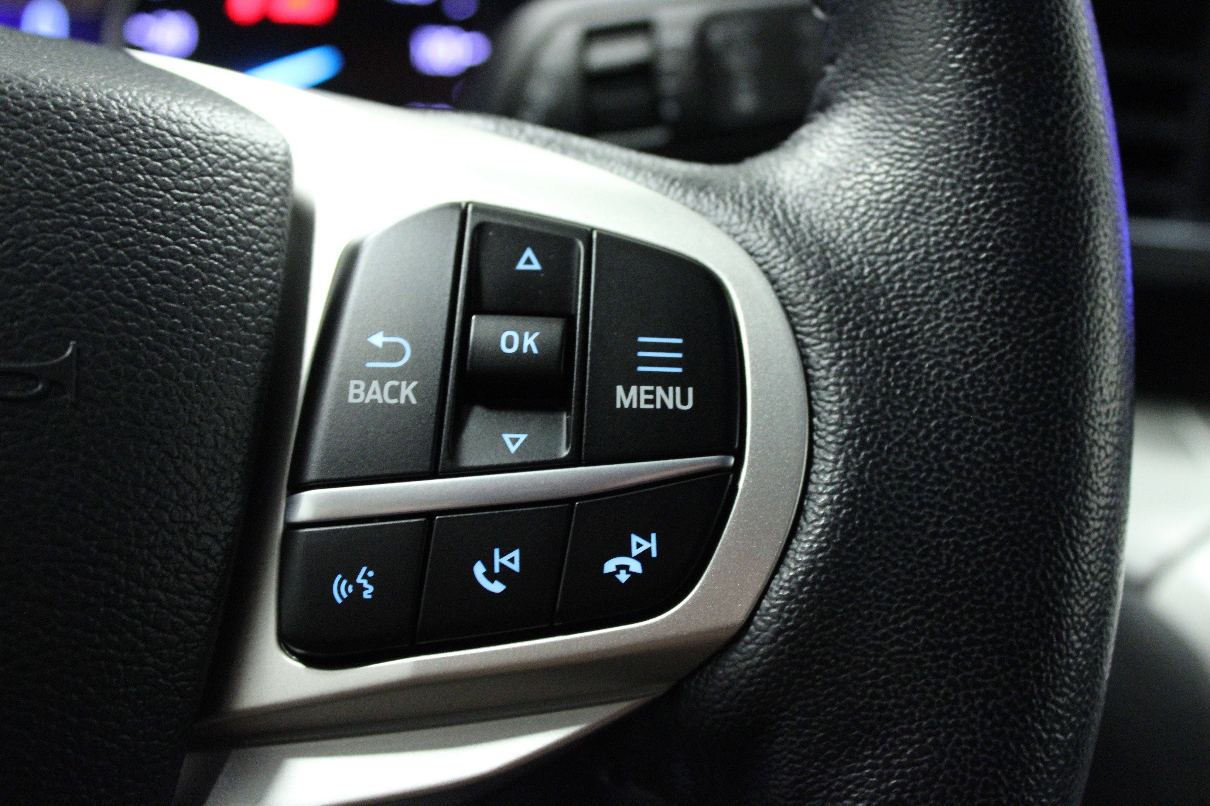 Used 2023 Ford Explorer XLT w/ Equipment Group 202A image 22