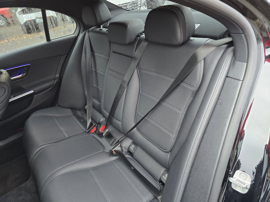 Used 2025 Mercedes-Benz C 300 4MATIC Sedan image 18
