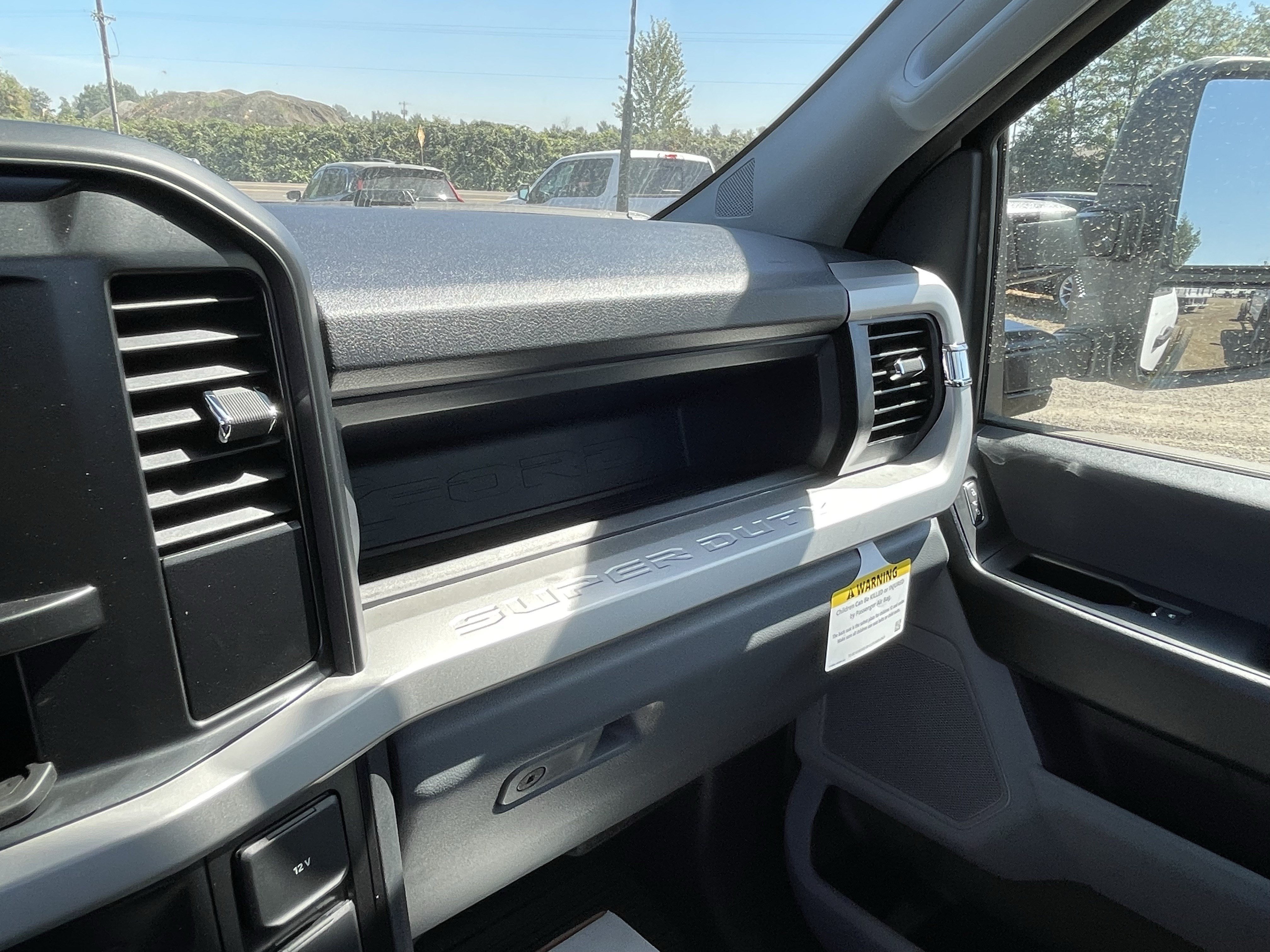 New 2026 Ford F550 2WD Regular Cab Super Duty image 19