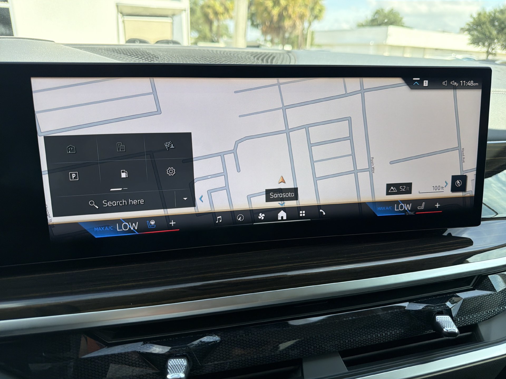 Certified 2026 BMW X7 xDrive40i AWD/4WD image 30