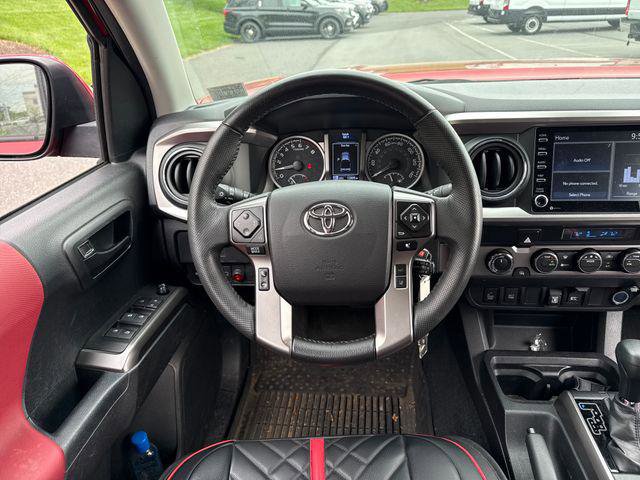 Certified 2022 Toyota Tacoma SR5 w/ Technology Package AWD/4WD image 19