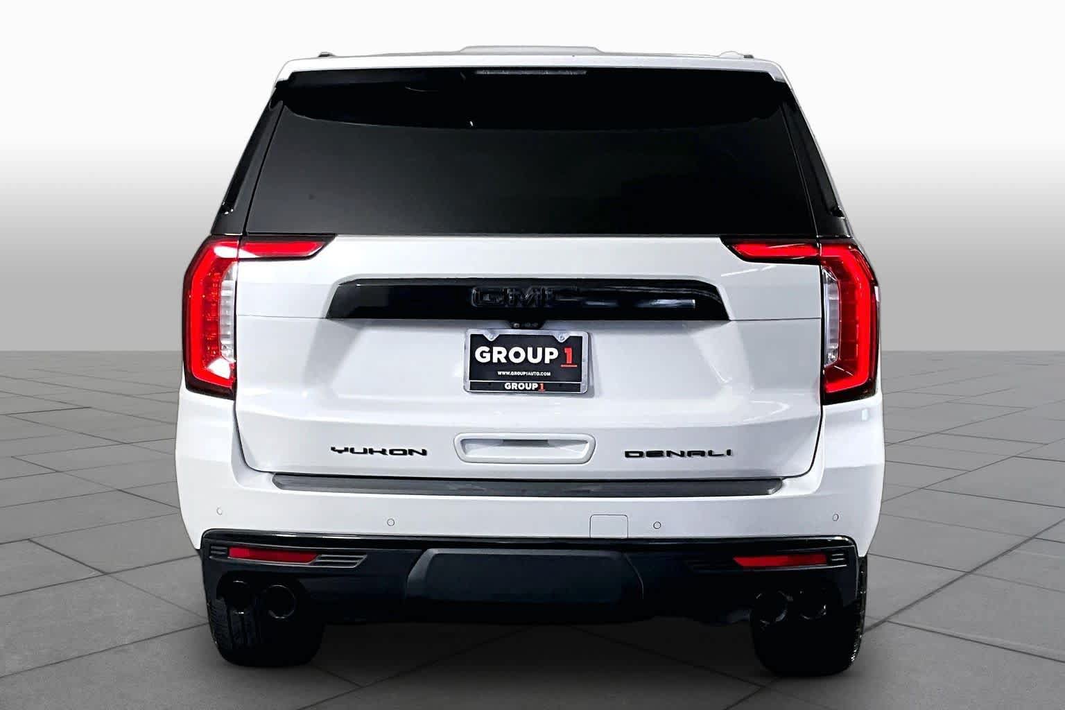 Used 2023 GMC Yukon Denali w/ Denali Reserve Package AWD/4WD image 5