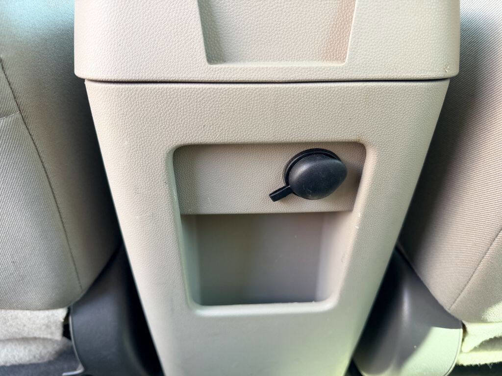 Used 2010 Ford Escape XLT FWD image 7