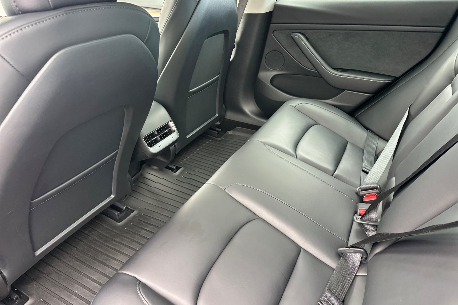 Used 2023 Tesla Model 3 Standard Range RWD image 11