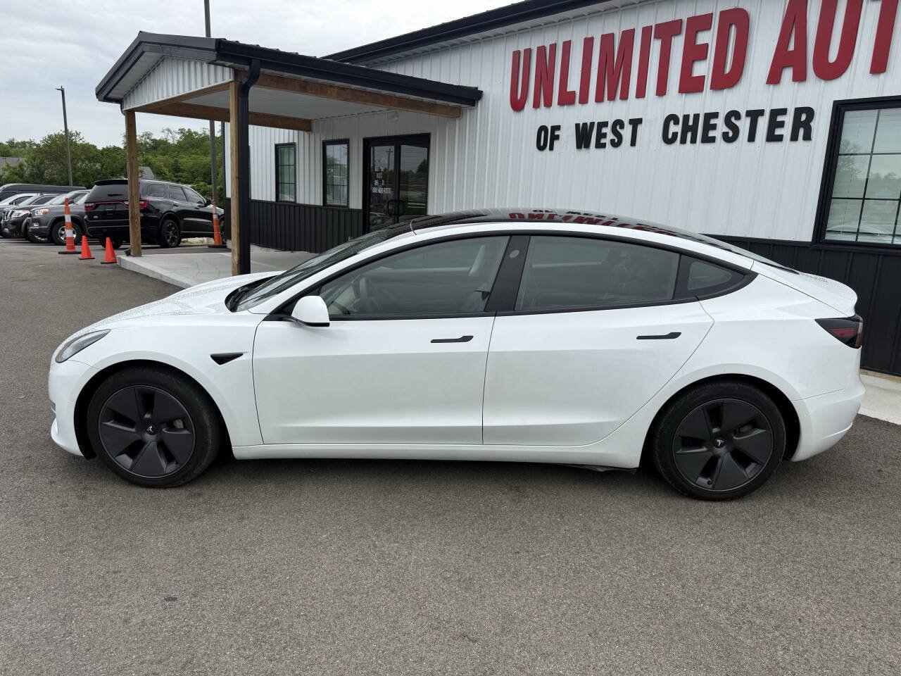 Used 2021 Tesla Model 3 Standard Range Plus RWD image 12