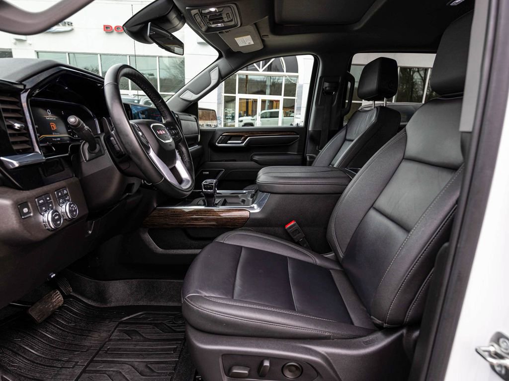 Used 2025 GMC Sierra 1500 Elevation w/ Elevation Premium Package image 27