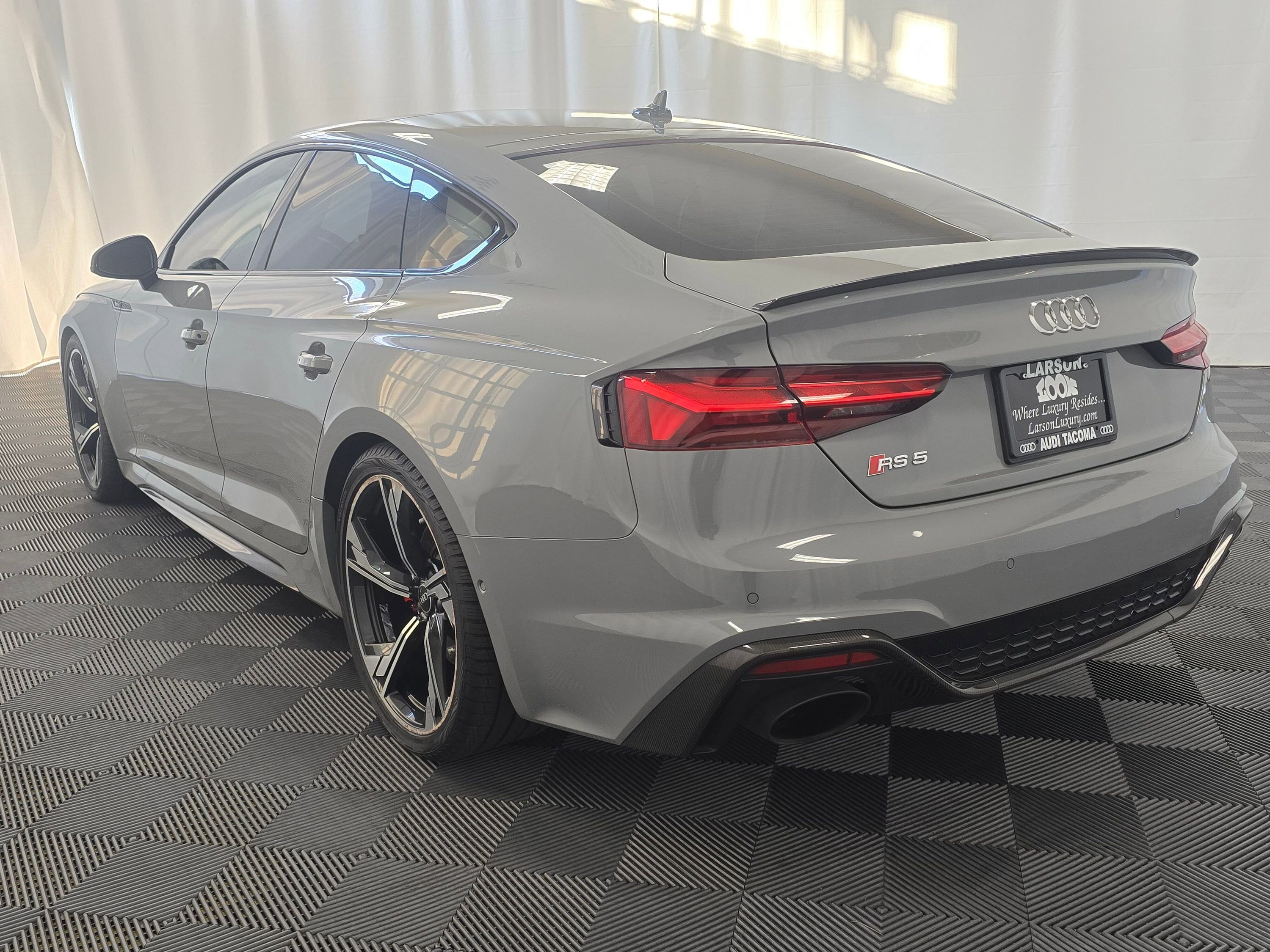 Used 2023 Audi RS 5 Sportback w/ Black Optic Carbon Package image 4