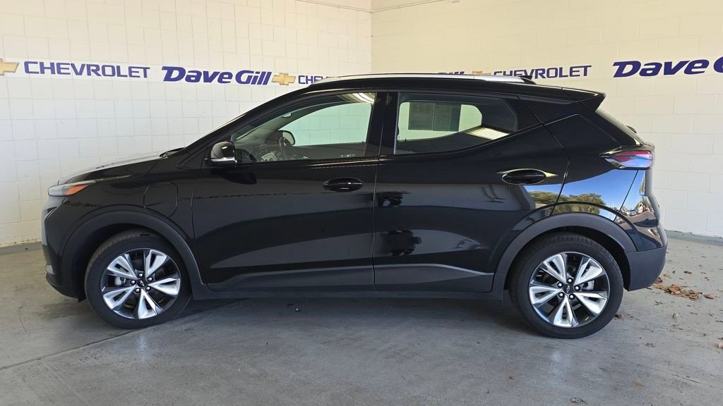 Certified 2022 Chevrolet Bolt EUV LT w/ Convenience Package image 12