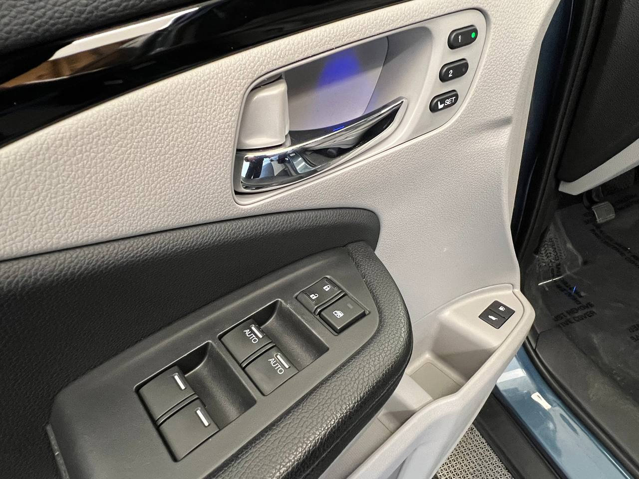 Used 2016 Honda Pilot Elite image 28