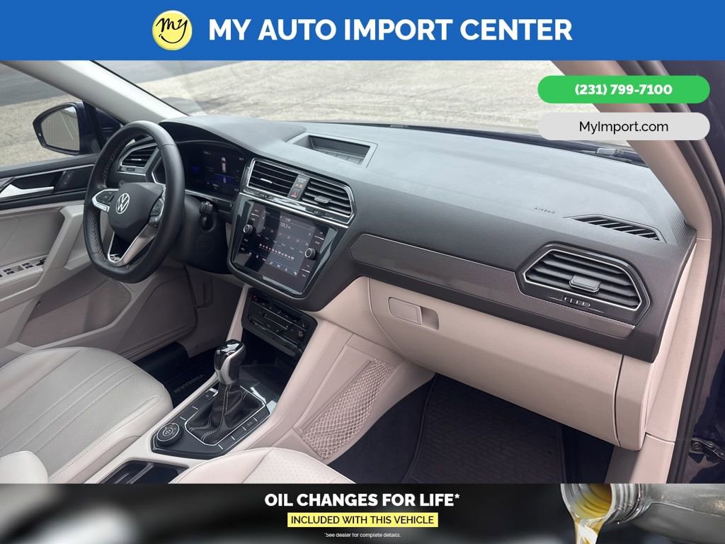 Used 2022 Volkswagen Tiguan SE image 32