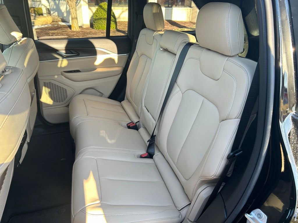 New 2025 Jeep Grand Cherokee Limited image 20