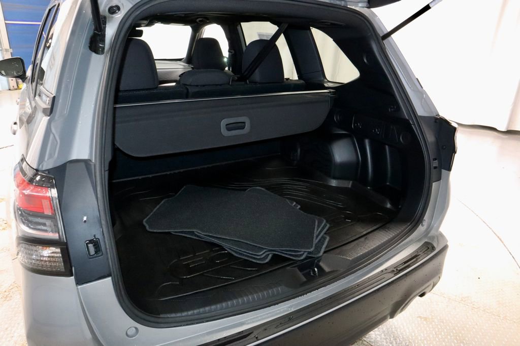 Used 2025 Subaru Forester Premium w/ Convenience Package #1 image 13