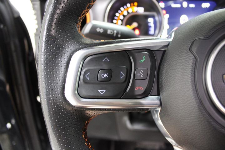 Used 2023 Jeep Gladiator Mojave w/ Cold Weather Group AWD/4WD image 33