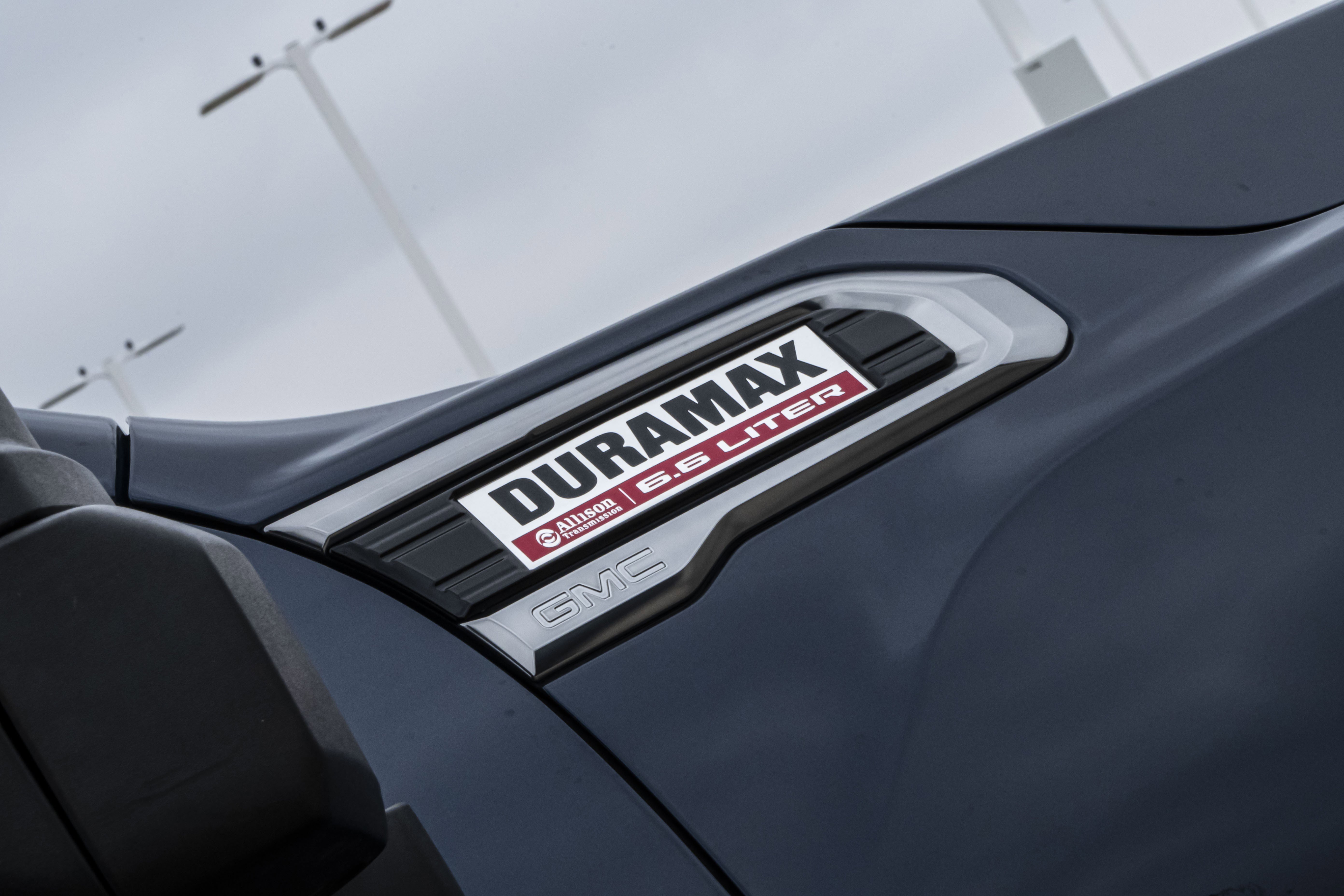 Used 2020 GMC Sierra 3500 AT4 w/ Technology Package image 9