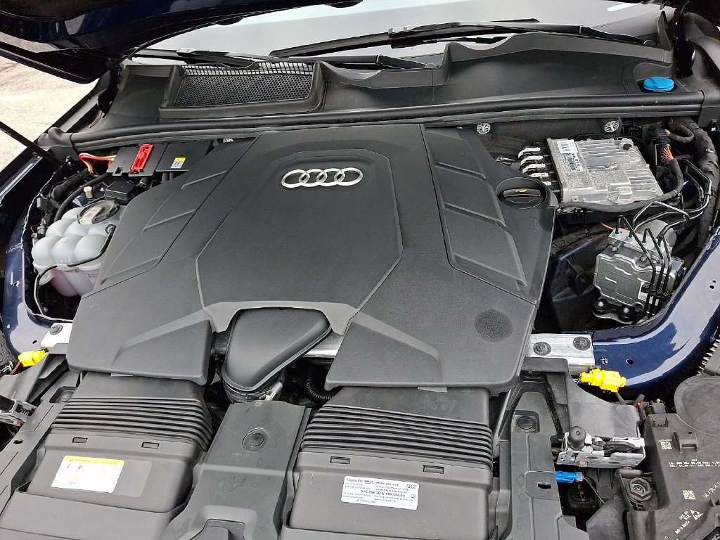 Used 2023 Audi Q7 3.0T Premium Plus AWD/4WD image 27