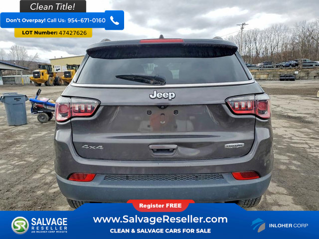 Used 2018 Jeep Compass Latitude w/ Popular Equipment Group AWD/4WD image 8