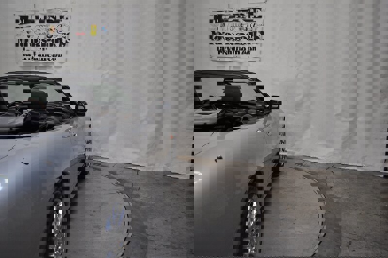 Used 2004 Jaguar XKR Convertible image 14