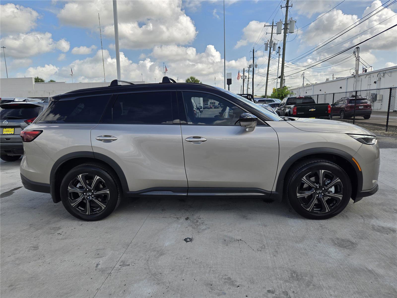 Used 2026 INFINITI QX60 Autograph w/ Dark Cargo Package AWD/4WD image 4