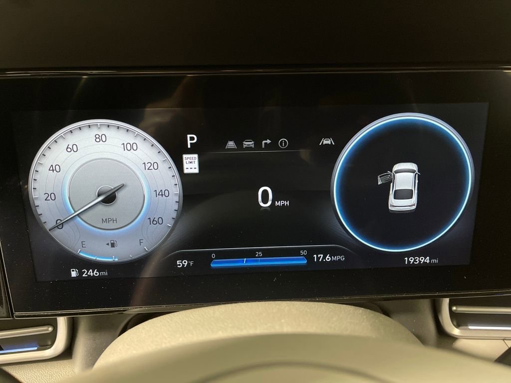 Certified 2025 Hyundai Elantra SEL image 20