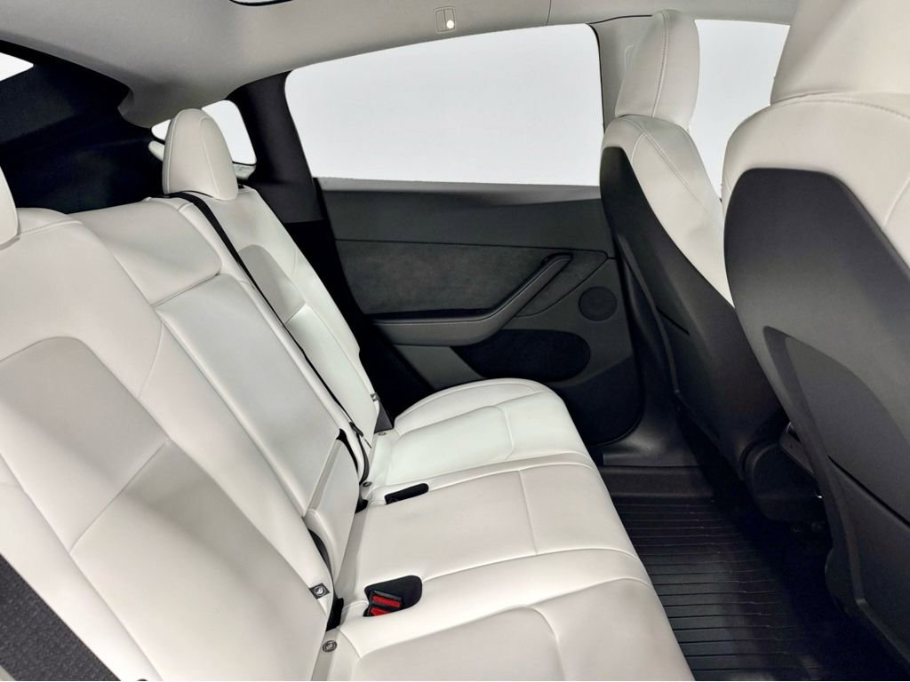 Used 2024 Tesla Model Y Long Range image 20