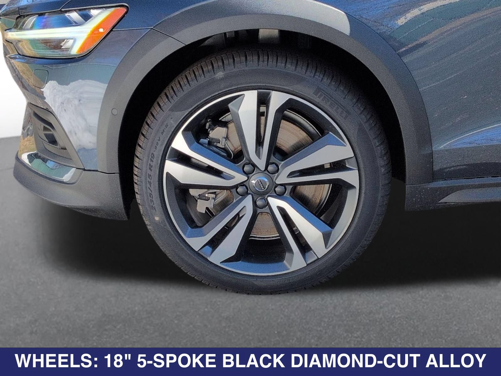 New 2026 Volvo V60 B5 Cross Country Plus w/ Protection Package Premier AWD/4WD image 28