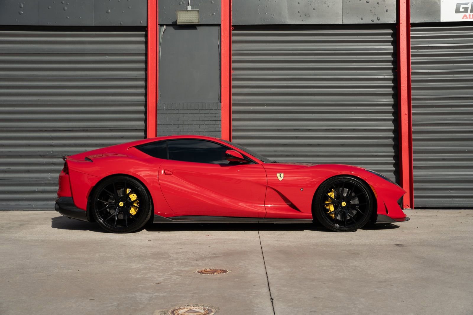 Used 2018 Ferrari 812 Superfast image 16