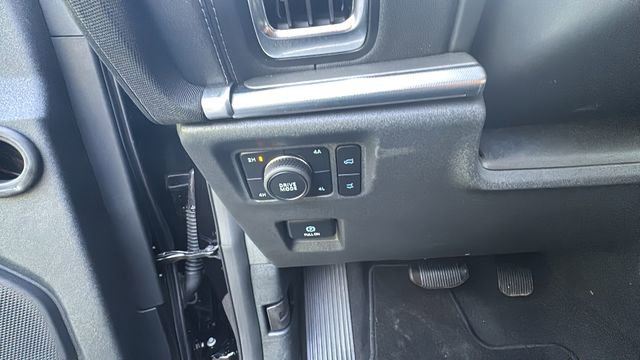 Used 2025 Ford Expedition Platinum AWD/4WD image 14