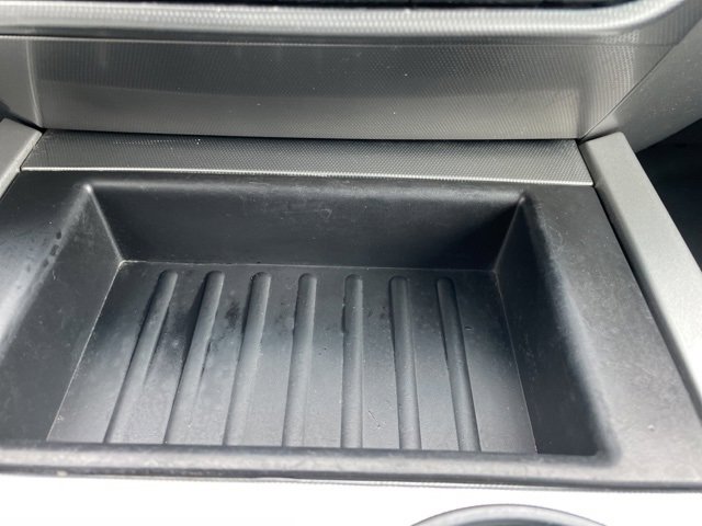 Used 2015 Ford Expedition XLT image 28