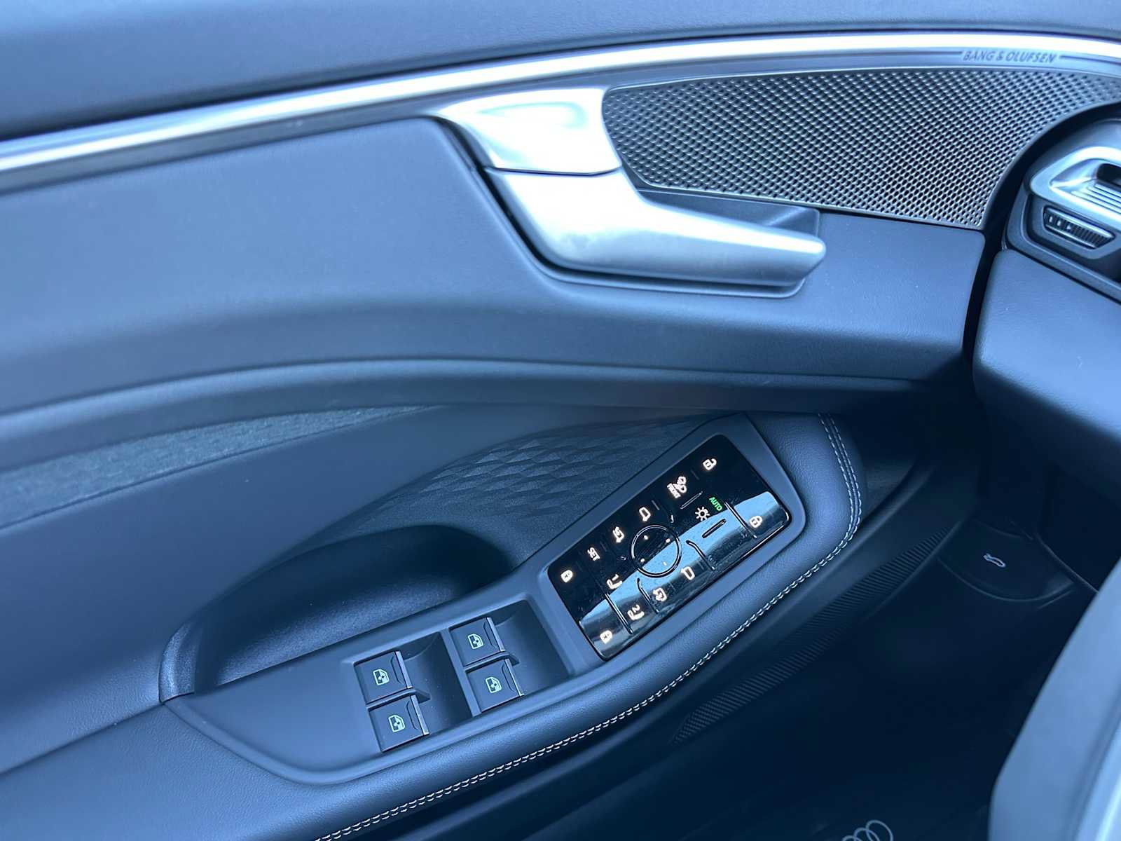 New 2026 Audi A6 Premium Plus AWD/4WD image 32