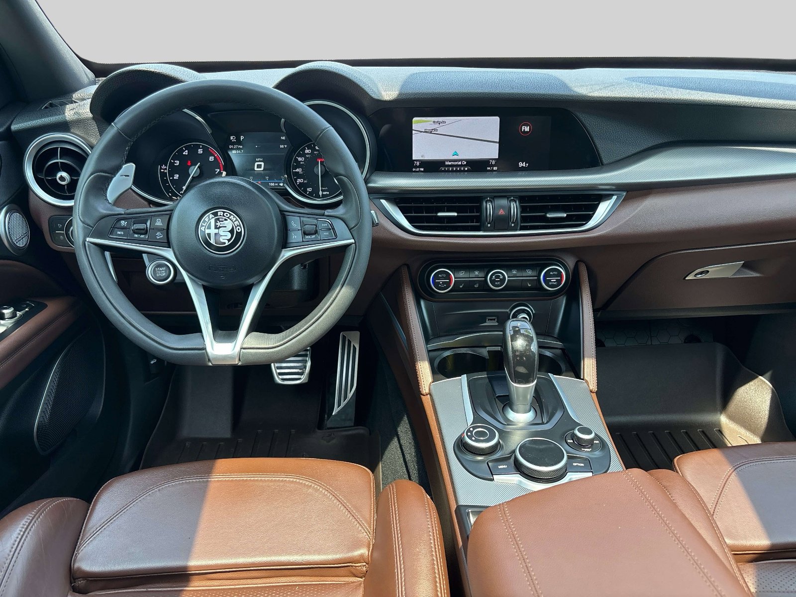 Used 2018 Alfa Romeo Stelvio Ti Sport AWD/4WD image 11