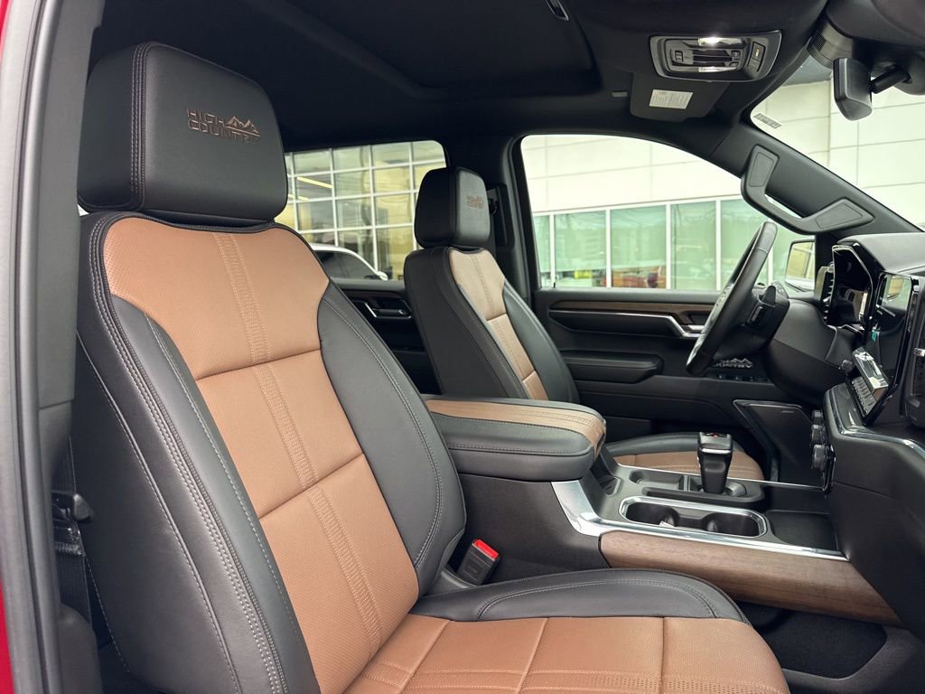 Used 2024 Chevrolet Silverado 1500 High Country image 21