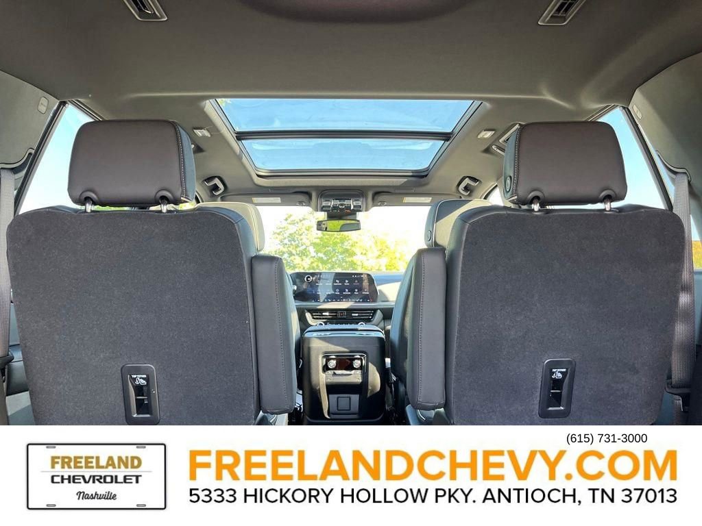 New 2026 Chevrolet Suburban Premier w/ Sun And Tow Package image 10