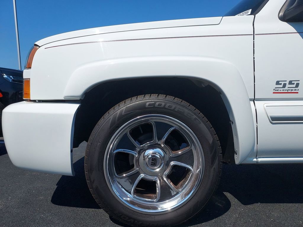 Used 2003 Chevrolet Silverado 1500 LS image 16