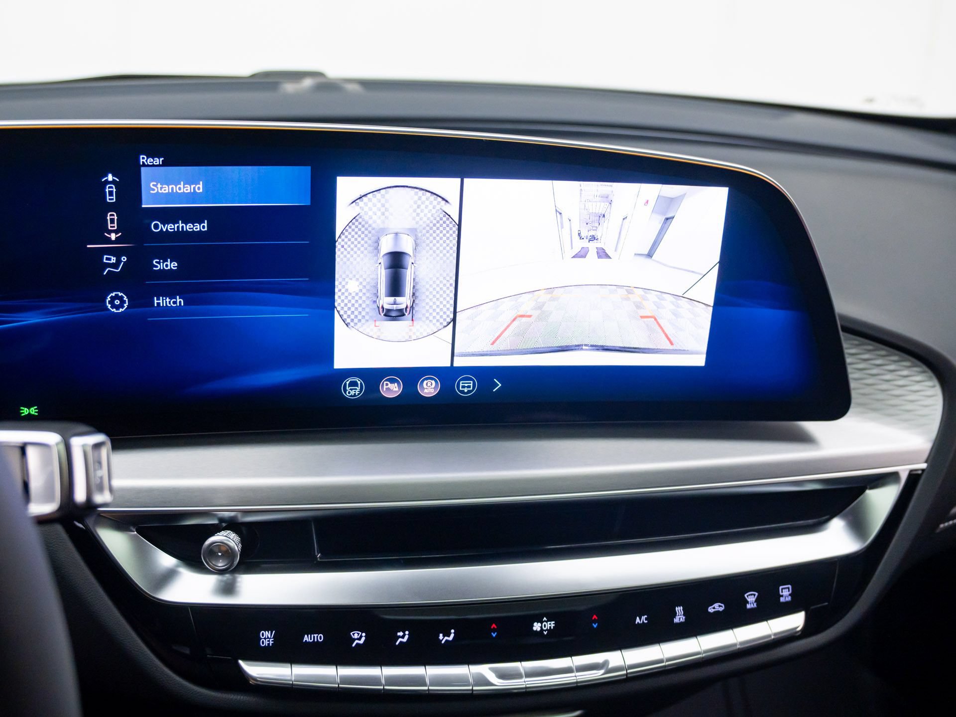New 2027 Cadillac Lyriq Signature Sport w/ LPO, ONYX Package AWD/4WD image 31
