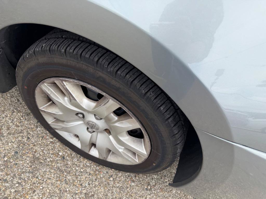 Used 2012 Nissan Sentra 2.0 S FWD image 5