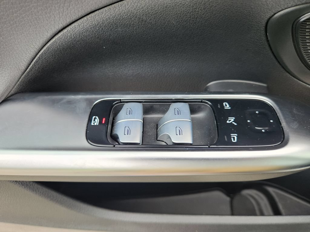 Certified 2025 Mercedes-Benz C 300 4MATIC Sedan image 17