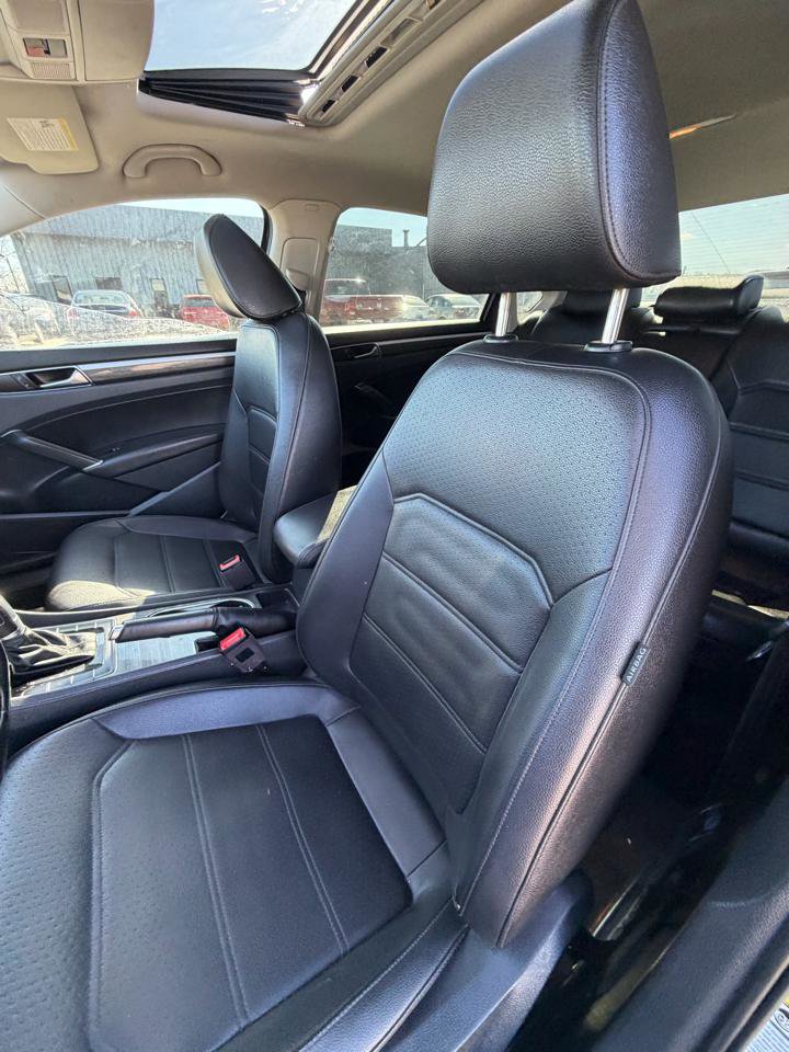 Used 2017 Volkswagen Passat 1.8T SE FWD image 20