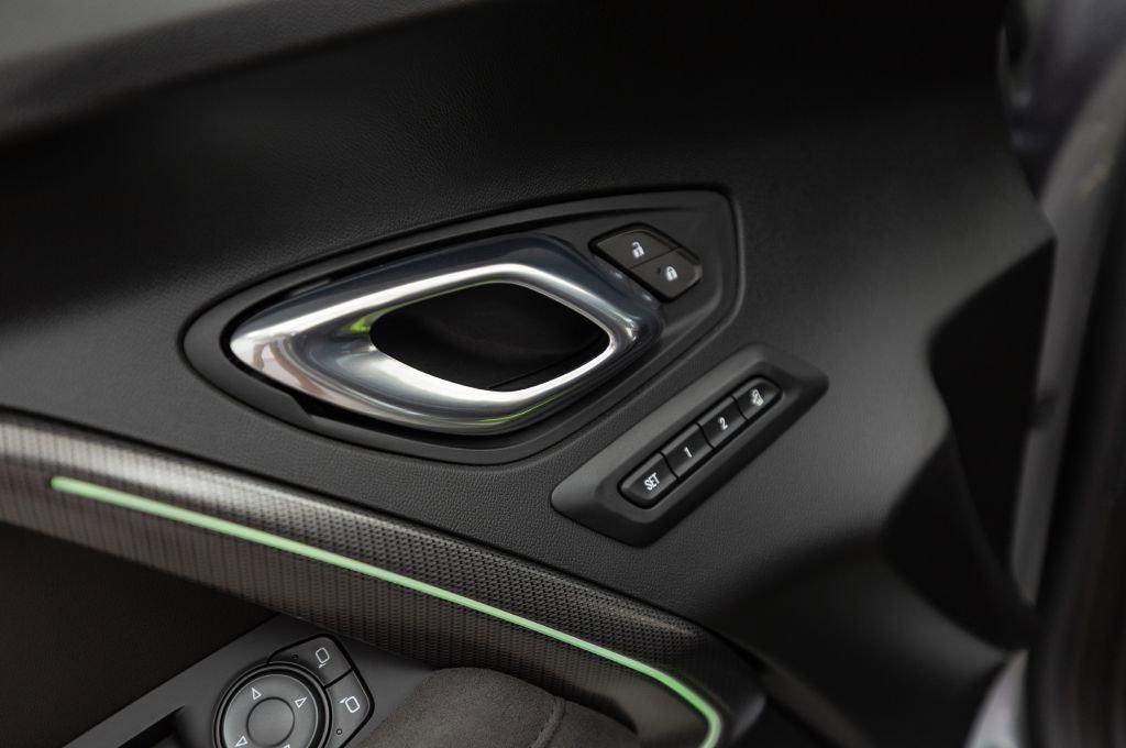 Used 2021 Chevrolet Camaro SS image 32