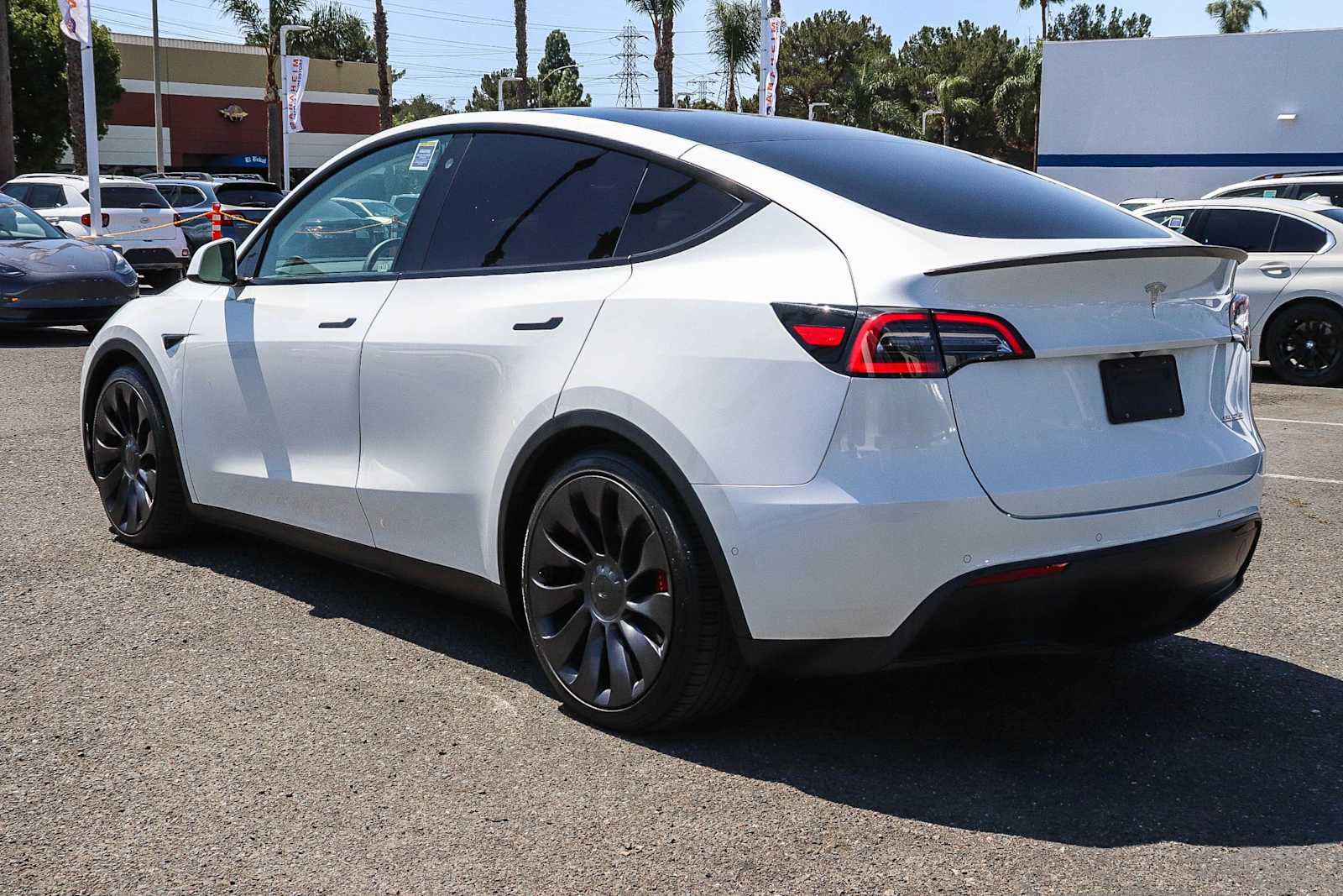 Used 2021 Tesla Model Y Performance AWD/4WD image 9