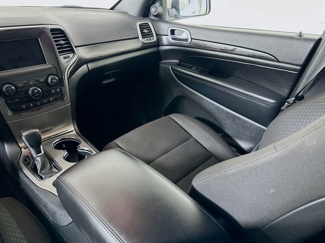 Used 2021 Jeep Grand Cherokee Laredo image 21