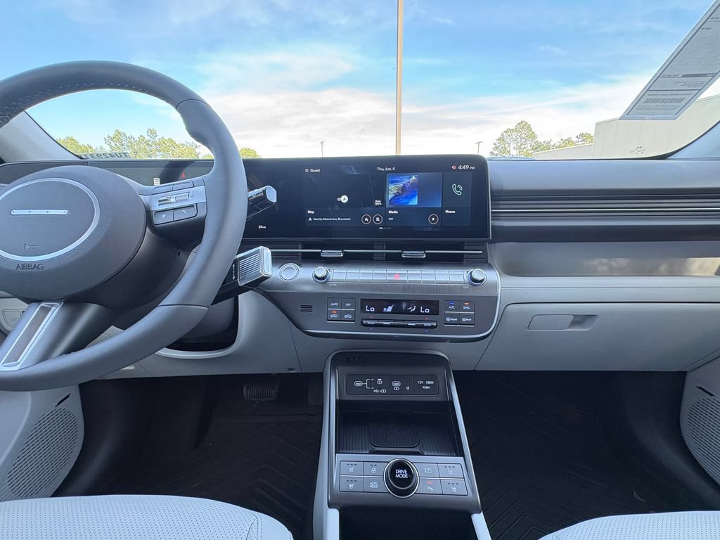 New 2026 Hyundai Kona Limited FWD image 7