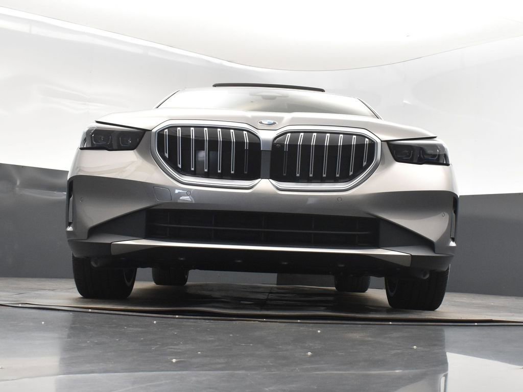 New 2026 BMW 530i xDrive w/ Premium Package AWD/4WD image 45