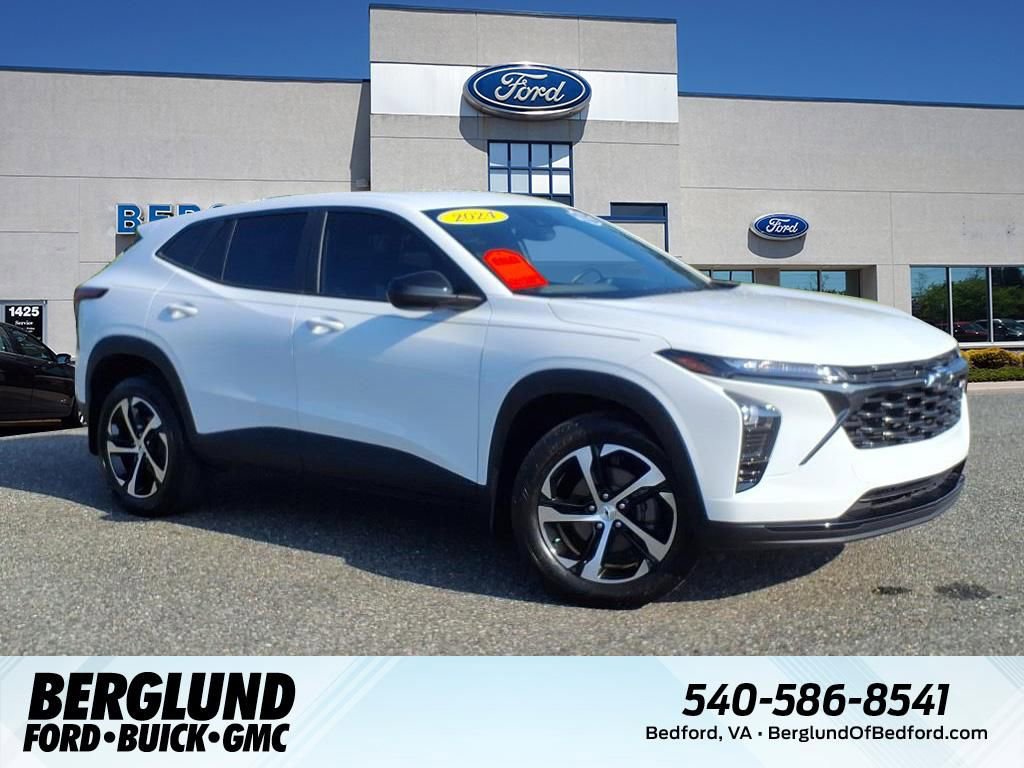 Used 2024 Chevrolet Trax RS w/ Driver Confidence Package